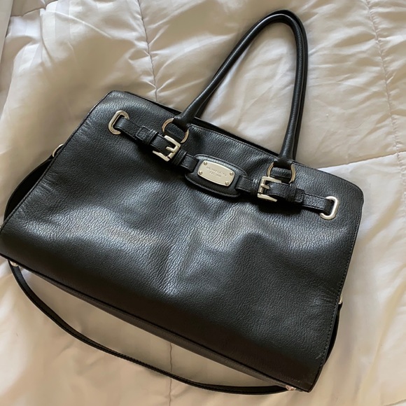 MICHAEL Michael Kors Handbags - MICHAEL Michael Kors crossbody